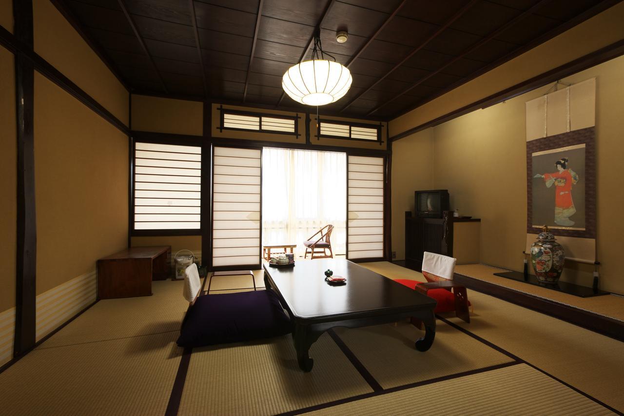 Nishiya Hotel โยเนซาวะ ภายนอก รูปภาพ