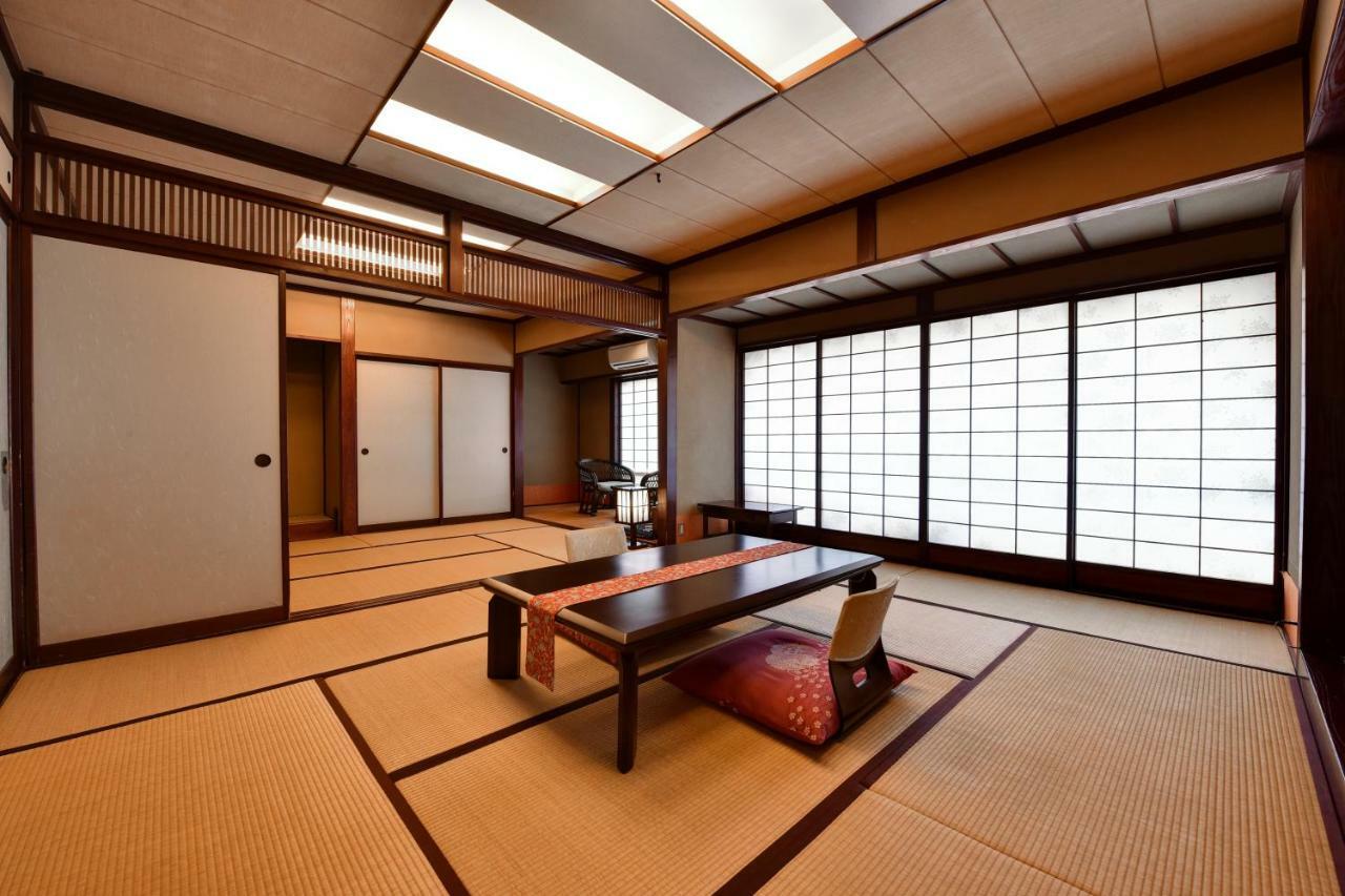 Nishiya Hotel โยเนซาวะ ภายนอก รูปภาพ