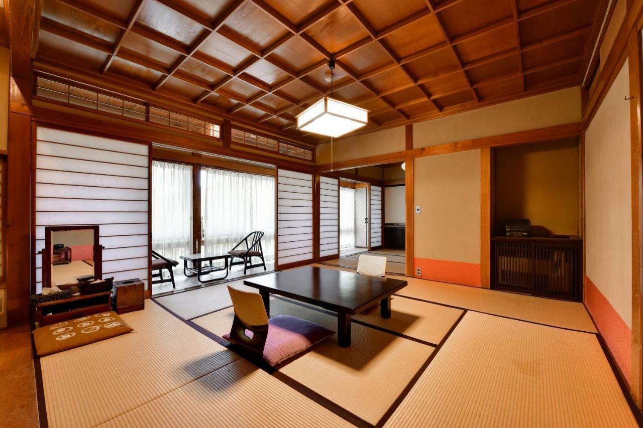 Nishiya Hotel โยเนซาวะ ภายนอก รูปภาพ