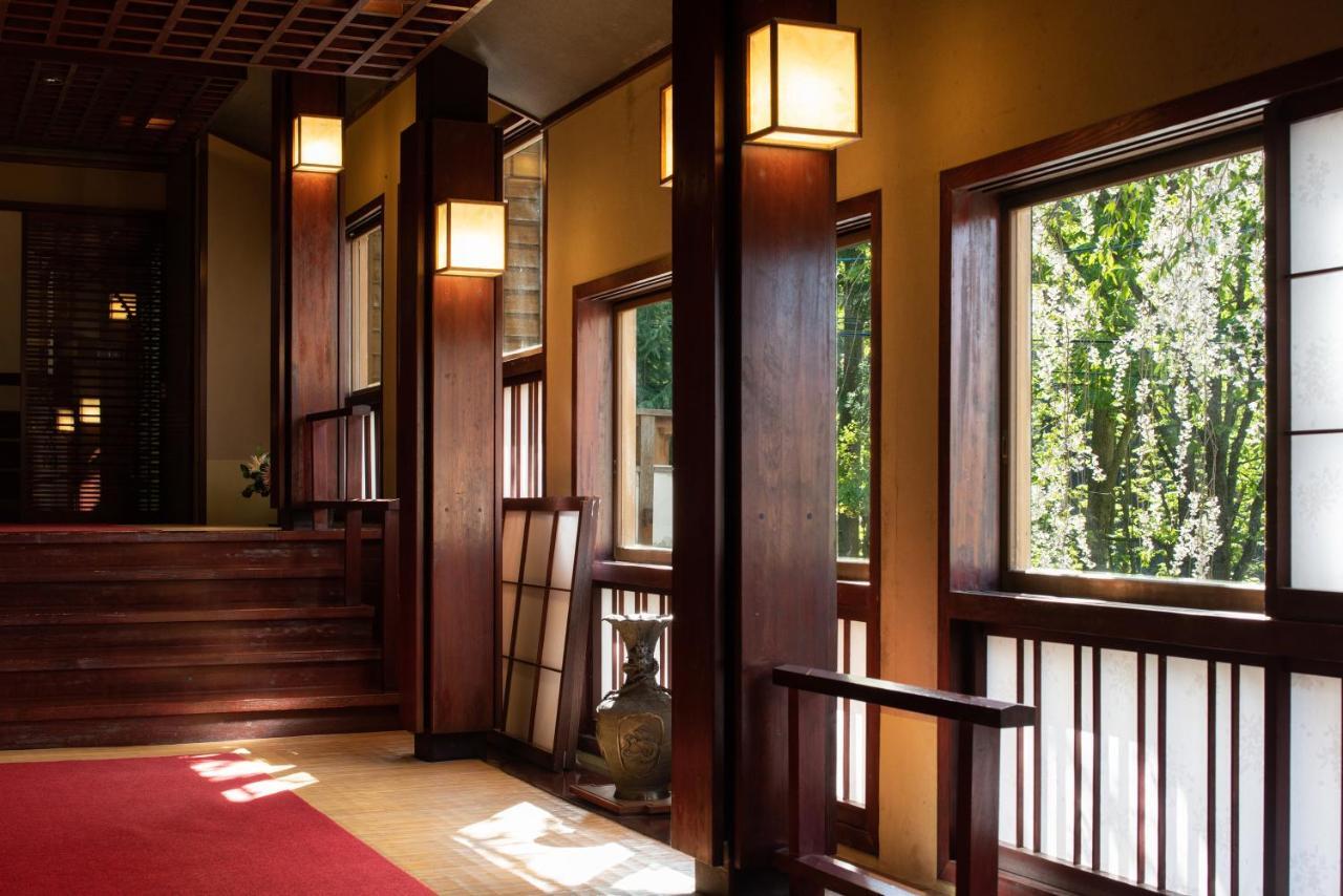 Nishiya Hotel โยเนซาวะ ภายนอก รูปภาพ